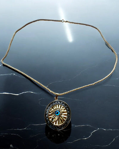 Amuletti "Oko Horusa" - Eleganssia ja Suojaa, mahdollisuus personointiin kaiverruksella lahjaksi