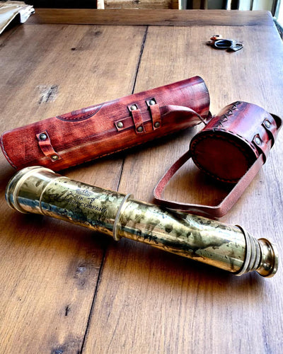 Luneta Królewska „Voyager 1818” – Ylellinen, Messinkinen, 83 cm, käsintehty, Aitoa Nahkaa oleva kotelo – Keräilyversio, personointi kaiverruksella lahjaksi