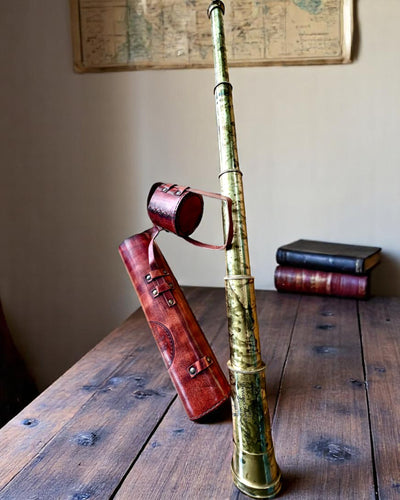 Luneta Królewska „Voyager 1818” – Ylellinen, Messinkinen, 83 cm, käsintehty, Aitoa Nahkaa oleva kotelo – Keräilyversio, personointi kaiverruksella lahjaksi