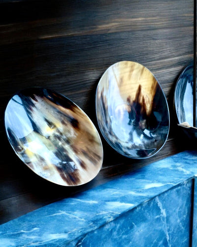 Miska intialainen sarvi - mahdollisuus personointiin kaiverruksella lahjaksi