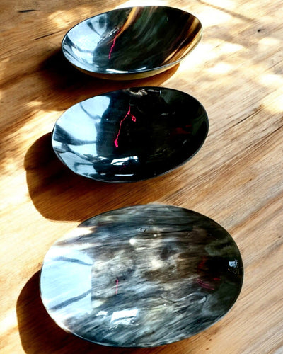 Miska intialainen sarvi - mahdollisuus personointiin kaiverruksella lahjaksi