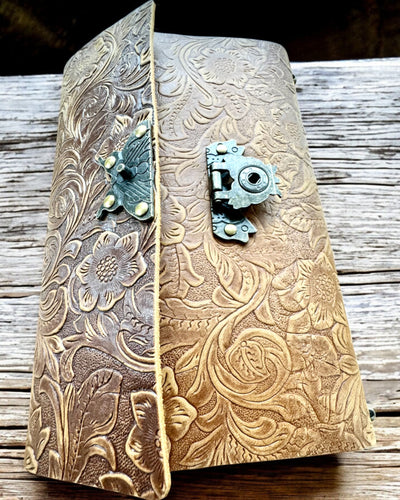 Luksus Retro Muistikirja Nahkakannella - "Vintage Elegance", 480 sivua, mahdollisuus personointiin kaiverruksella