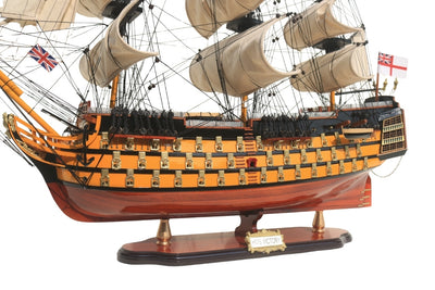 Koottu HMS Victory -purjelaivamalli, 80 cm, kaiverruksella personoitavissa - eksklusiivinen lahja- ja sisustusesine, käsintehty eksoottisesta puusta, korkealaatuinen ja viimeistelty yksityiskohtia myöten