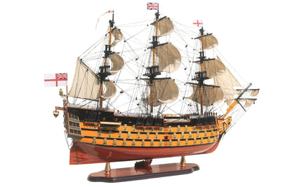 Koottu HMS Victory -purjelaivamalli, 80 cm, kaiverruksella personoitavissa - eksklusiivinen lahja- ja sisustusesine, käsintehty eksoottisesta puusta, korkealaatuinen ja viimeistelty yksityiskohtia myöten