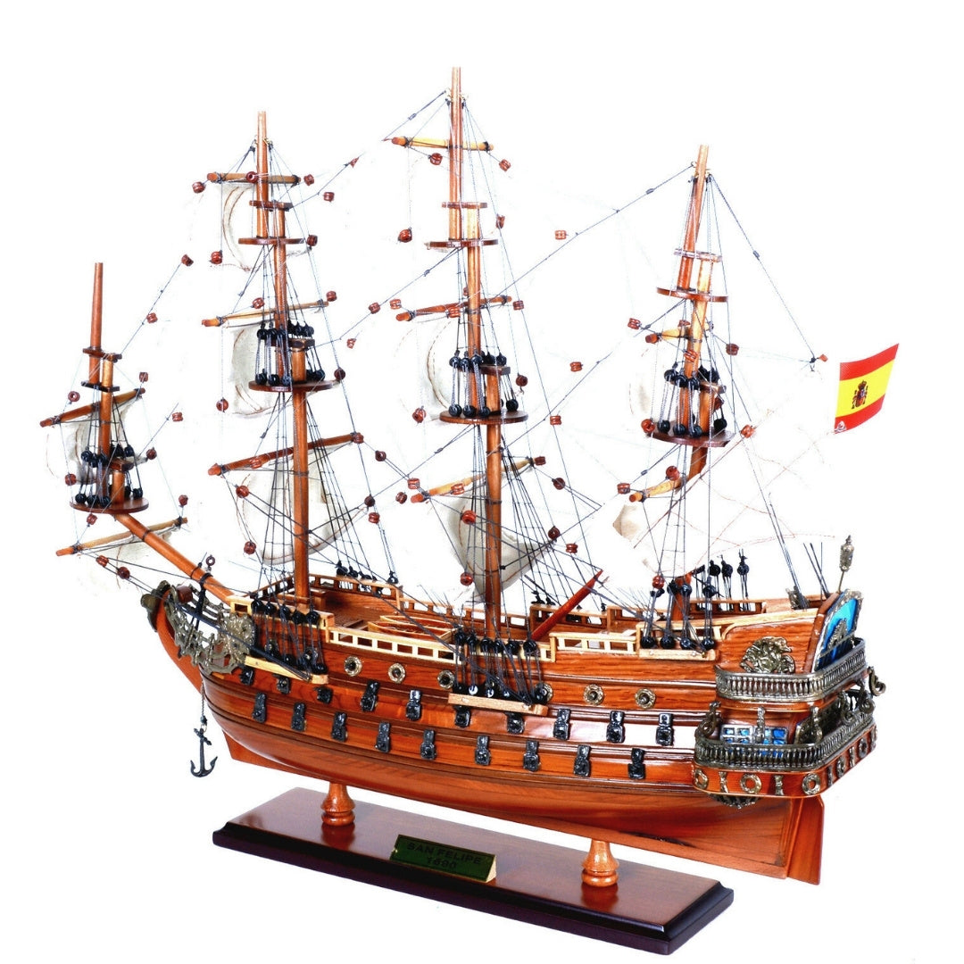 Ekskluzywny model żaglowca San Felipe z rozwiniętymi żaglami - SF45R