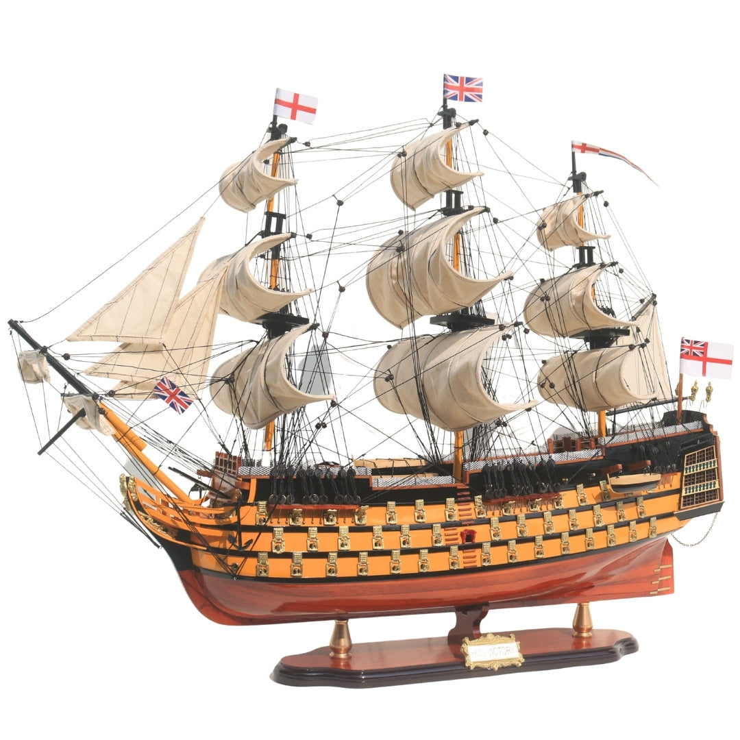 Koottu HMS Victory -purjelaivamalli, 80 cm, kaiverruksella personoitavissa - eksklusiivinen lahja- ja sisustusesine, käsintehty eksoottisesta puusta, korkealaatuinen ja viimeistelty yksityiskohtia myöten