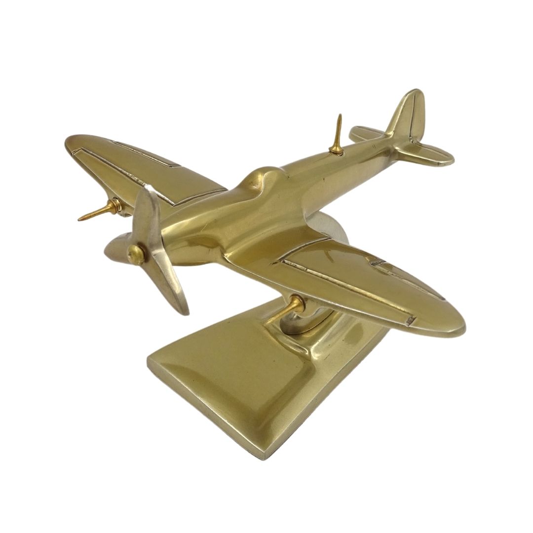 Model samolotu Spitfire - legendarny myśliwiec II wojny światowej – SPIS