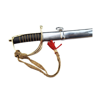 Vuodelta 1917 peräisin oleva ratsuväen sapelin ”Radziwiłłówka” jäljennös, tekstillä ”Kunnia ja isänmaa” – personoitava kaiverrus, tyylikäs lahja, karkaisematon teräs, pituus 91 cm