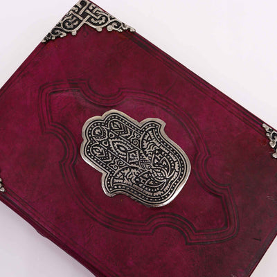 Hefty Red Tan -kirja Hamsa-koristeella
