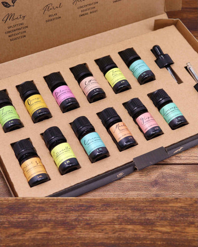 Letnia Energia Natury – Ylellinen 12 eteerisen öljyn 5 ml:n pakkaus tiputuspipeteillä