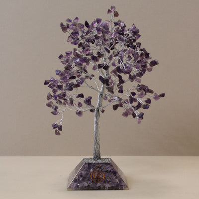 Onnenpuu ametistikristalleilla - 320 kiveä, violetit lehdet, orgoniittipohja