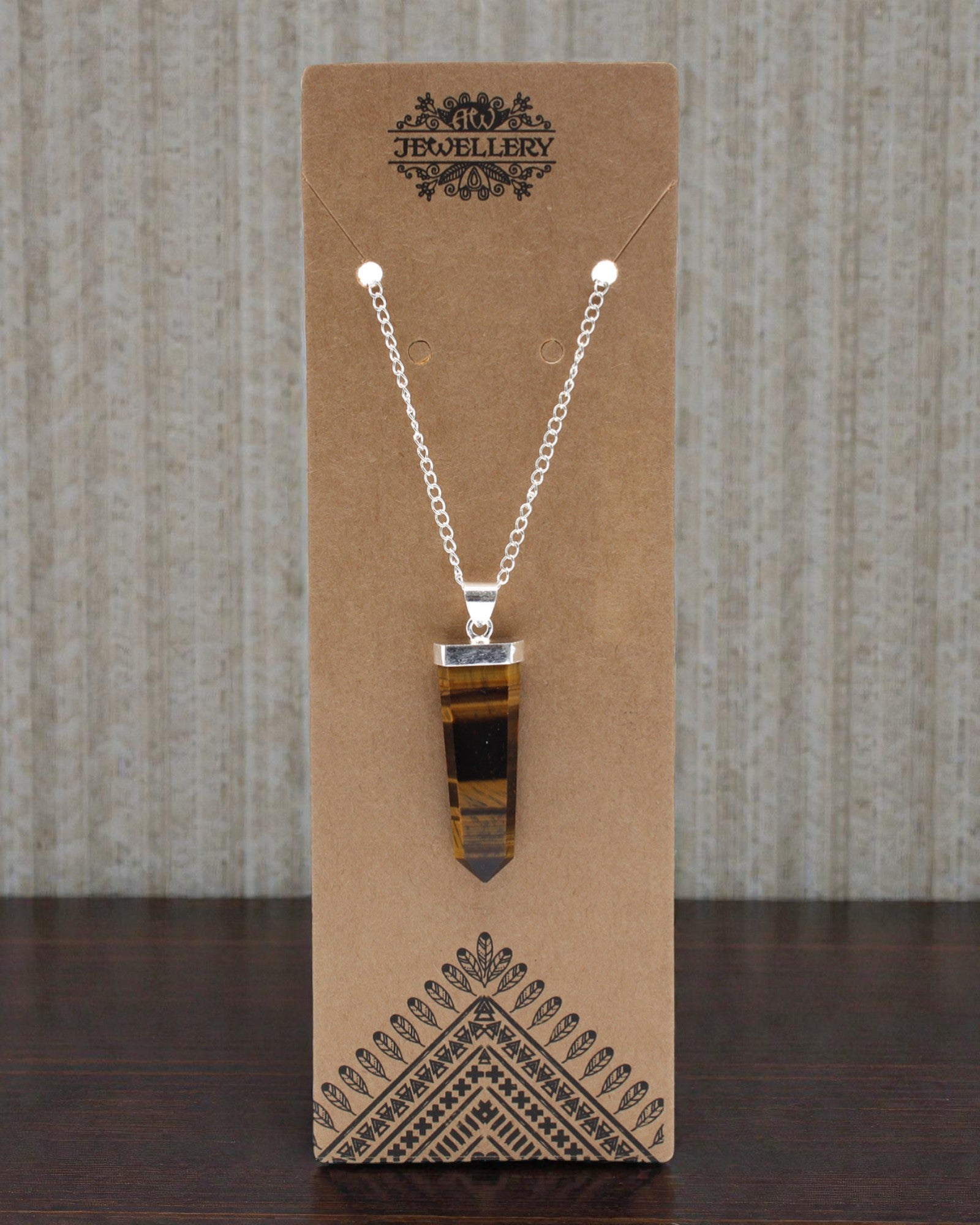 Tiger Flame – litteä tiikerinsilmäriipus kristallihiotuksella