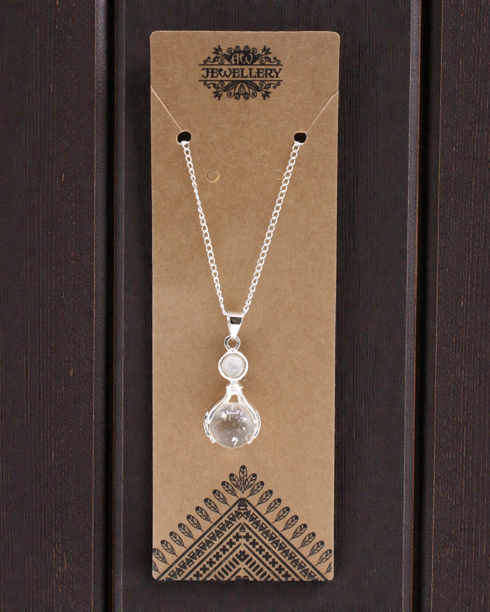 Crystal Hands – vuorikristallista valmistettu parantavien käsien riipus