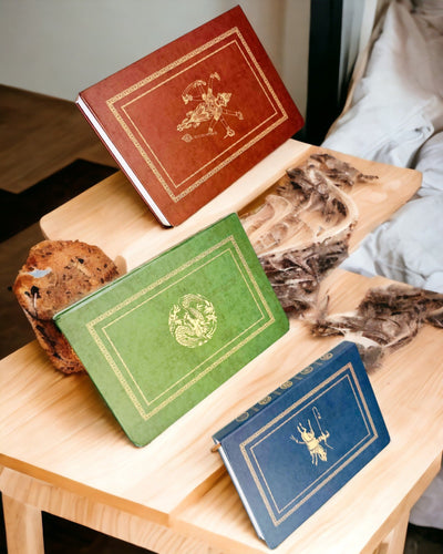 Vintage ruskea muistikirja koristeellisella retrotyylisellä kannella – Tutkijan muistikirja – Ruskea, Vintage