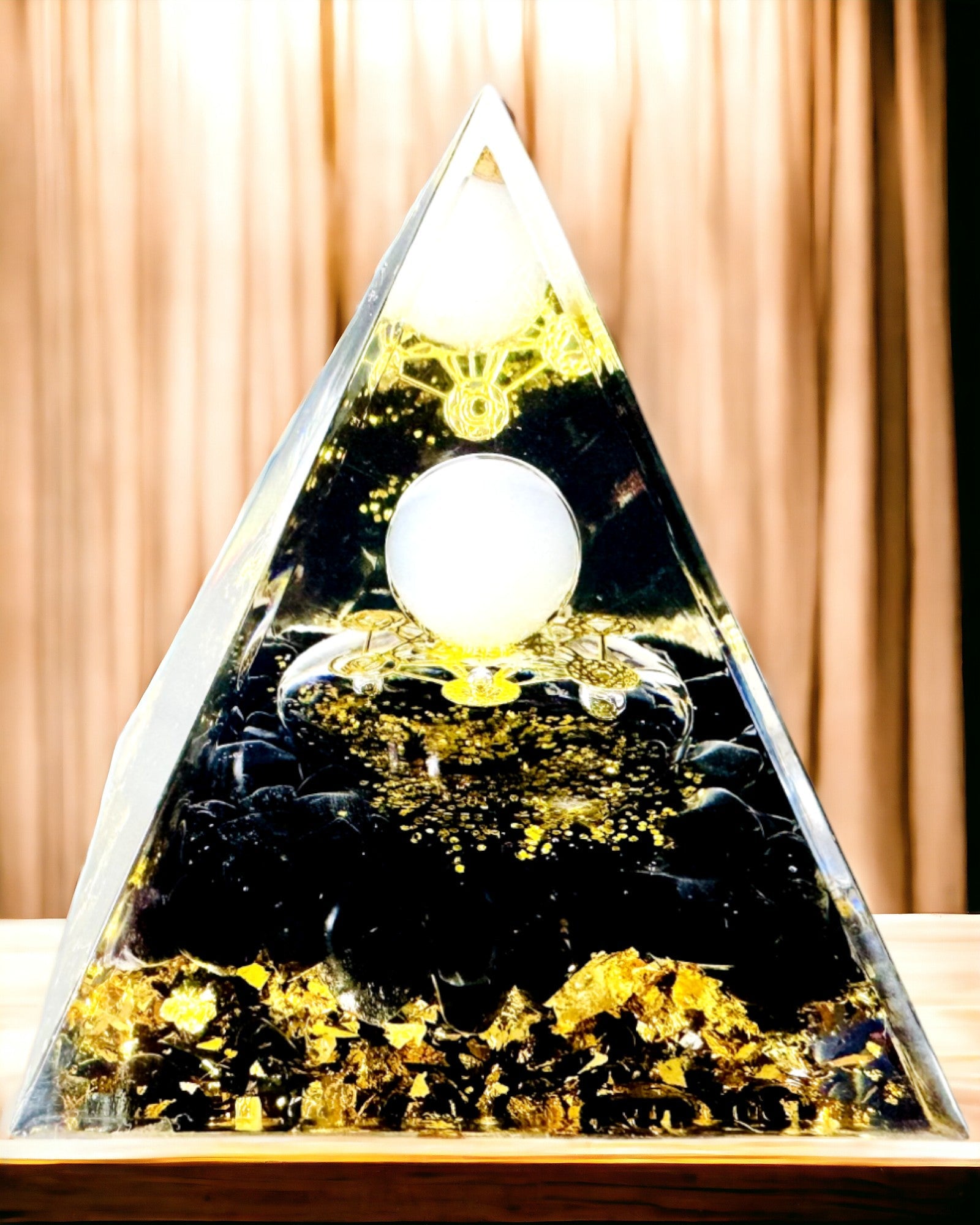 Orgoniittipyramidi Obsidiaanilla – Chakran Energiageneraattori, Reiki Meditaatiotyökalu Luonnonkivellä