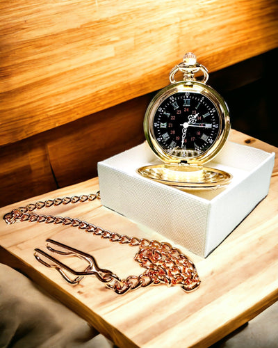 Klassinen taskukello – Ruusukulta, Vintage-tyylinen eleganssi