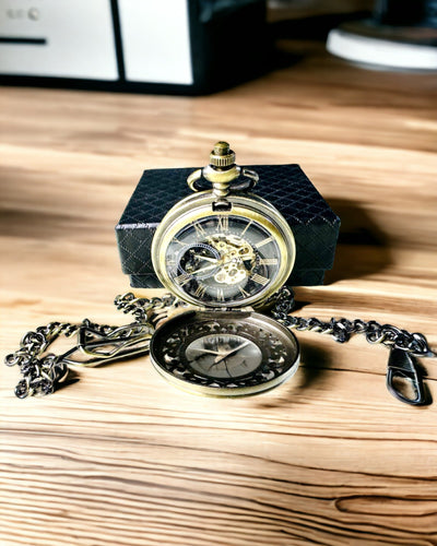 Eksklusiivinen taskukello "Heritage" - Mekaaninen ja vedenkestävä