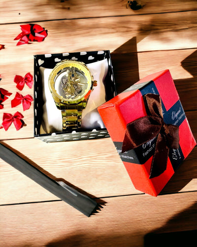 Miesten urheilukello kaksipuolisella, läpinäkyvällä kvartsikoneistolla ja alumiinirannekkeella – Ihanteellinen lahjaksi. Personointi kaiverruksella