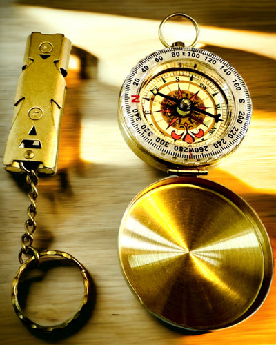 Tyylikäs Kompassi- ja Signaalipilli-setti