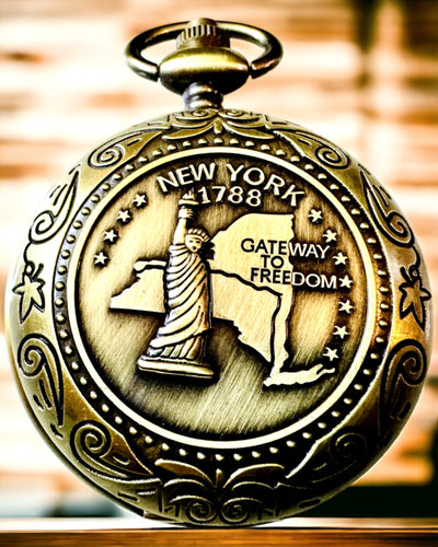 Taskukokoinen Retrokompassi New York -teemalla – Monitoiminen, Tyylikäs Kompassi Vapaudenpatsaan Kuvalla