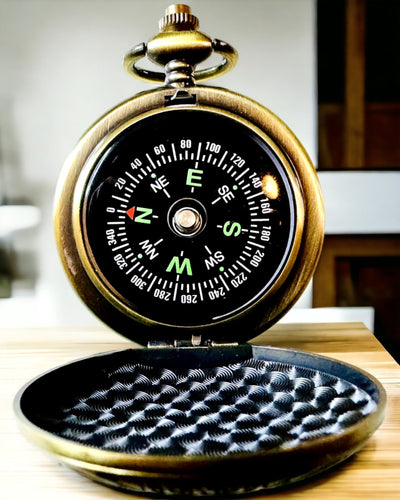 Taskukokoinen Retrokompassi New York -teemalla – Monitoiminen, Tyylikäs Kompassi Vapaudenpatsaan Kuvalla