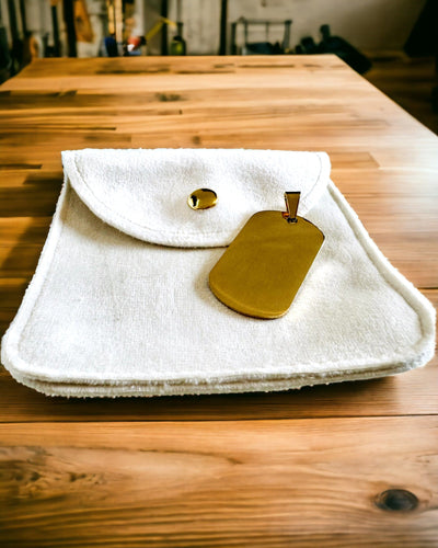 Kaulakoru Sotilaslaatta Kaiverruksella - Retrotyyli Erivärisenä