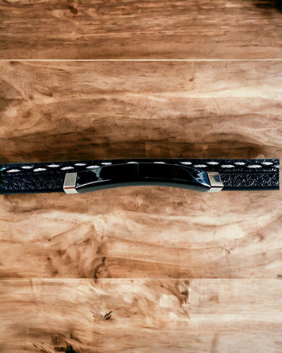 Urheiluranneke PU-nahasta ja ruostumattomasta teräksestä kaiverrusmahdollisuudella – 3 väriä