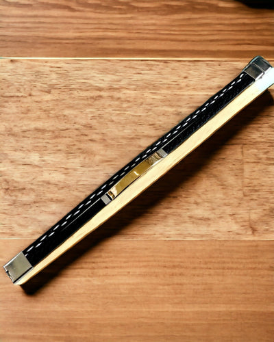 Urheiluranneke PU-nahasta ja ruostumattomasta teräksestä kaiverrusmahdollisuudella – 3 väriä