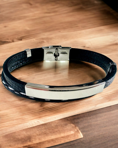 Urheiluranneke PU-nahasta ja ruostumattomasta teräksestä kaiverrusmahdollisuudella – 3 väriä