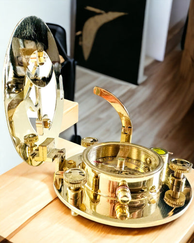 Navigointikompassi sekstantilla ja personointimahdollisuudella - Merellinen XL