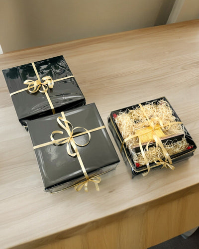 Lahjojen pakkaaminen