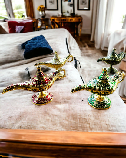 Aladdinin Taikalamppu Kaiverrusmahdollisuudella - Viininpunainen ja Kultainen Variaatio