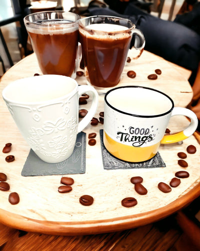 Kahvin tai teen alusta luonnonkivestä personoidulla kaiverruksella – neliö, ympyrä, kuusikulmio, 10 cm