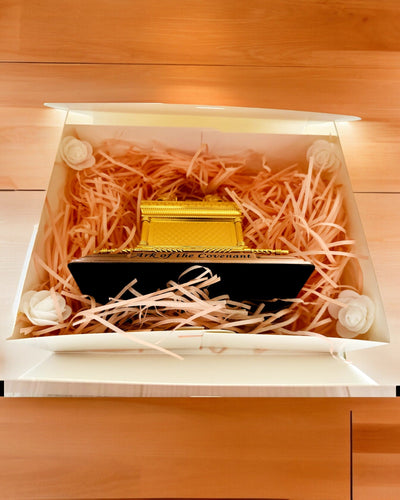 Lahjojen pakkaaminen