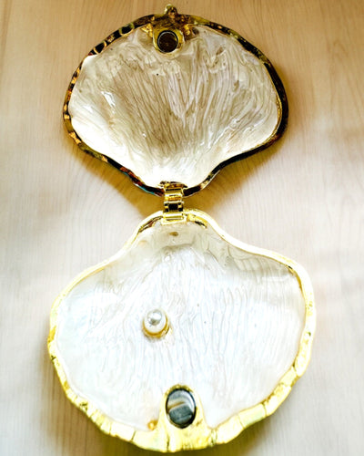 Muistojen Aarrearkku Muschelka - Korurasia, jossa mahdollisuus personointiin kaiverruksella, lahja