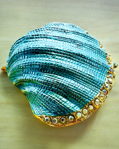 Muistojen Aarrearkku Muschelka - Korurasia, jossa mahdollisuus personointiin kaiverruksella, lahja