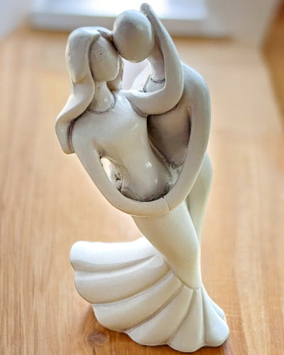 Tyylikäs Yhteys - Pieni Koristefiguuri Kaiverrusmahdollisuudella - valkoinen väri