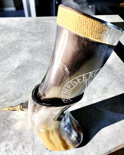 "Viking Valor" Sarvimuki - Käsin Kaiverrettu, Premium Laatu - 4 vaihtoehtoa valittavana