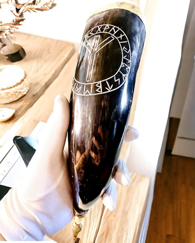 "Viking Valor" Sarvimuki - Käsin Kaiverrettu, Premium Laatu - 4 vaihtoehtoa valittavana