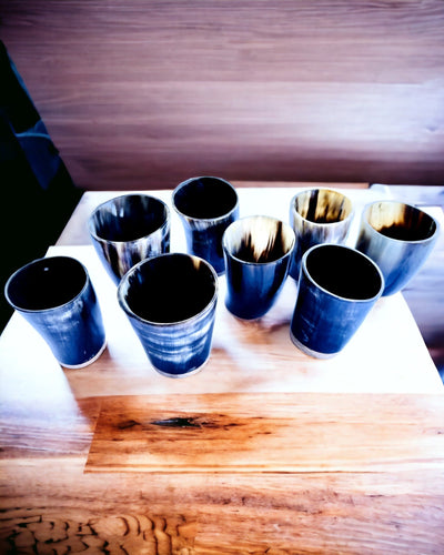 Käsintehty Pieni Kuppi Kaiverrusmahdollisuudella, intialainen Lasi Kuppi, personointimahdollisuus lahjaksi, kaiverrus. Tumma väri