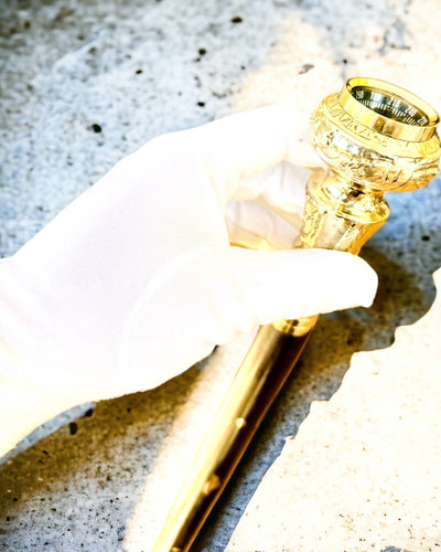 Kompasso Black - Kävelykeppi - Käsin veistetty puinen - Eksklusiivinen painos kaiverrusmahdollisuudella