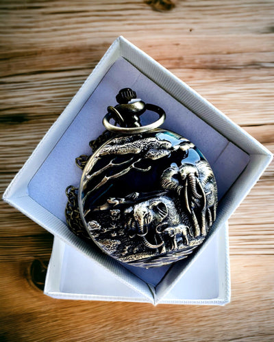 "Vintage Explorer" taskukello kaiverrusmahdollisuudella