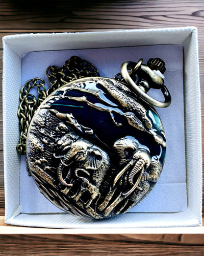 "Vintage Explorer" taskukello kaiverrusmahdollisuudella