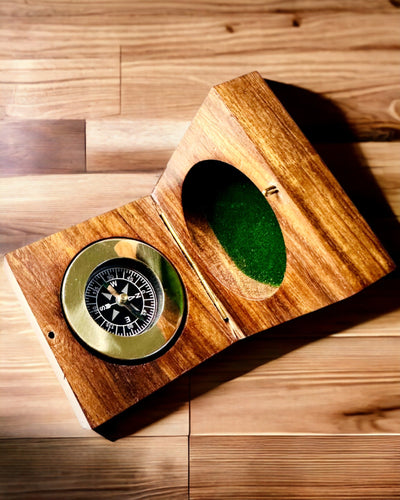 Matkailijan kompassi Rajput, personointimahdollisuudella - lahjaksi