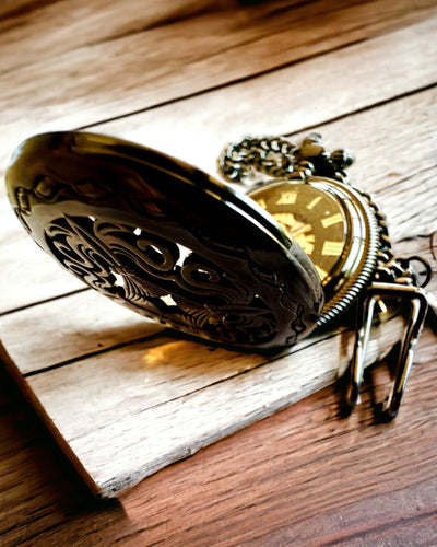 Taskukello "Czas Mistrzów" - Premium Edition kaiverrusmahdollisuudella