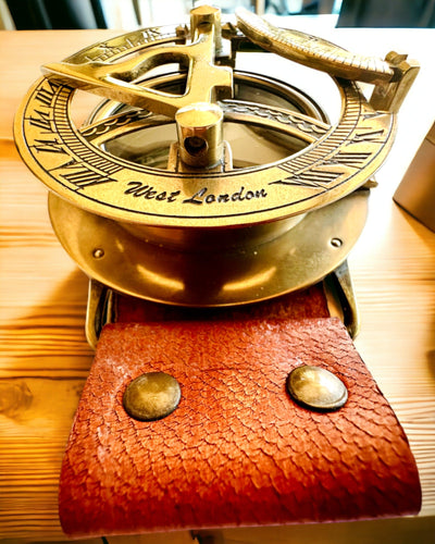 Aurinkokello "Antiikkikompassi", rannekello kompassilla, mahdollisuus personointiin kaiverruksella