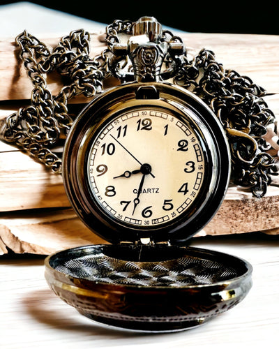 Kvarsi Taskukello "Legendaarinen Universumi" Kaiverrusmahdollisuudella