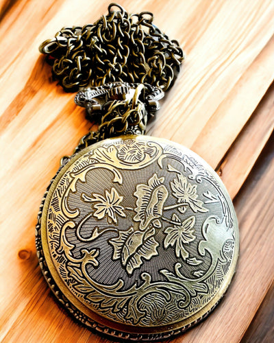 Taskukello "Motocykliherrasmies" – Kaiverrus