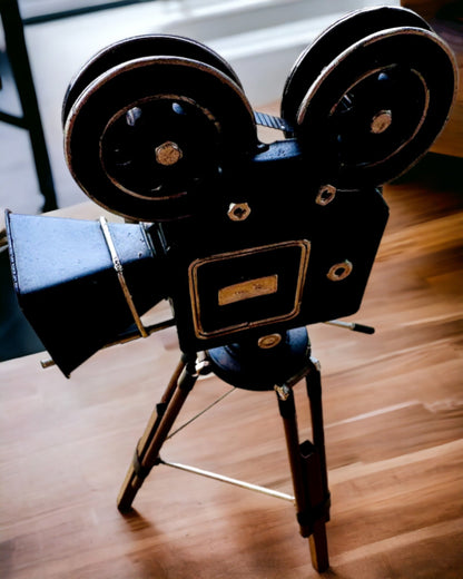 Retro Kamera "Filmowa Nostalgia", mahdollisuus personointiin kaiverruksella