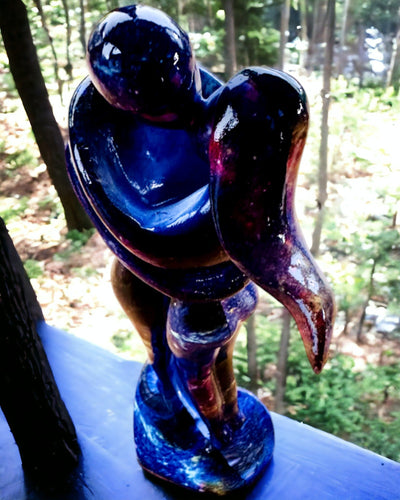 Kosminen syleily - Hartsifiguuri kaiverrusvaihtoehdolla